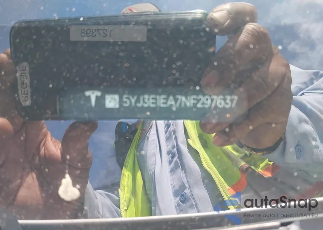 5YJ3E1EA7NF297637: 42597054