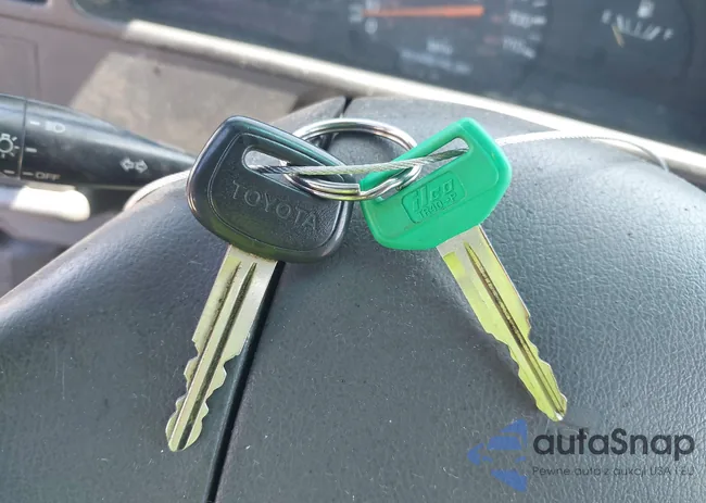 JT4VN82D5K5001253: 42597188