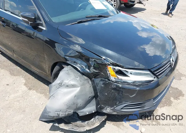 3VWDX7AJ2DM351005: 42597212