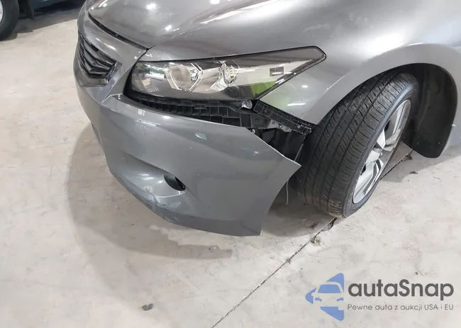 1HGCS12889A008825: 42597306