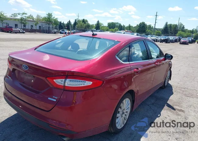 1FA6P0HD8G5128647: 42597353