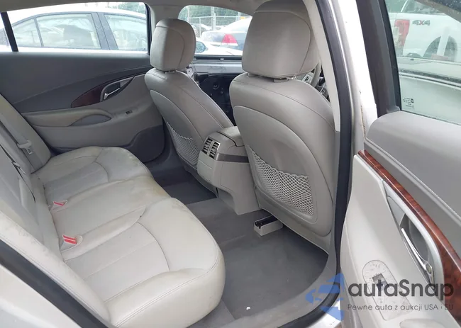 1G4GC5EG3AF160635: 42598471