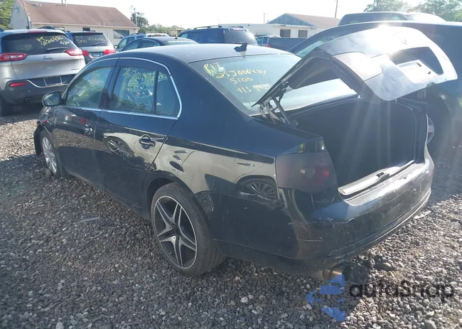 3VWAJ71KX7M134724: 42598531