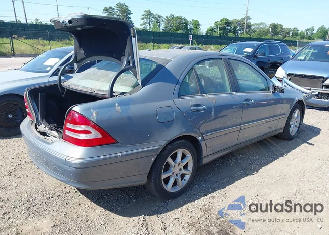 WDBRF92H77F894422: 42598536