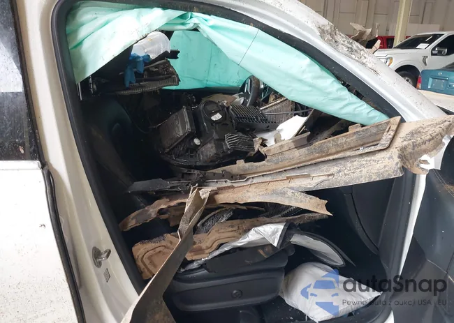 W1N4M4HB9LW037514: 42598543