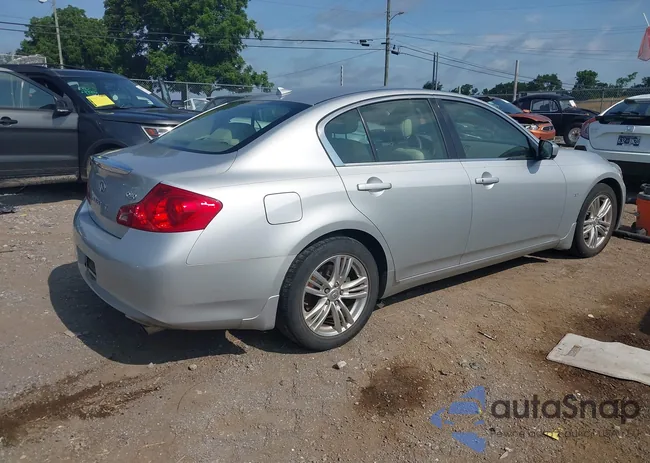 JN1CV6AP7FM501436: 42599467