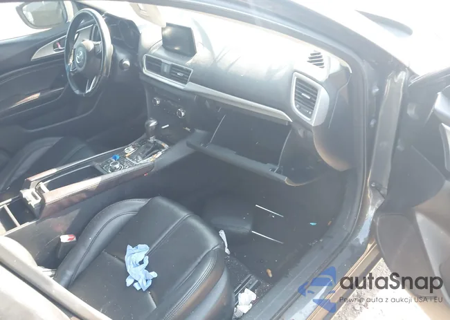 3MZBN1V35JM227747: 42599486