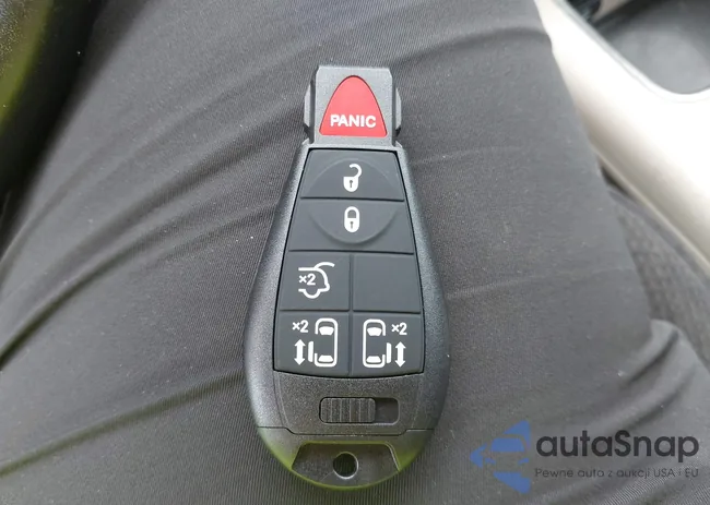 2C4RDGCG3DR820744: 42599803