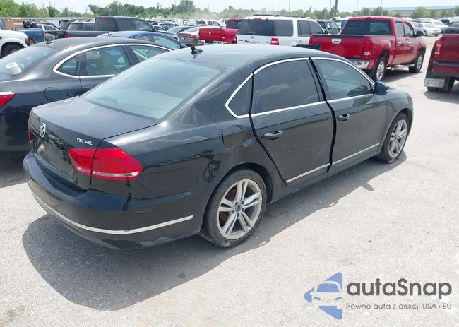 1VWCS7A37FC056854: 42599868