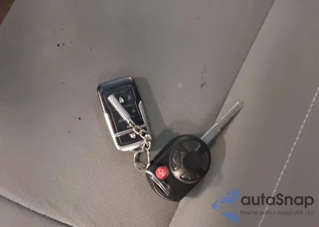 1FMCU0GX5EUD30572: 42599105