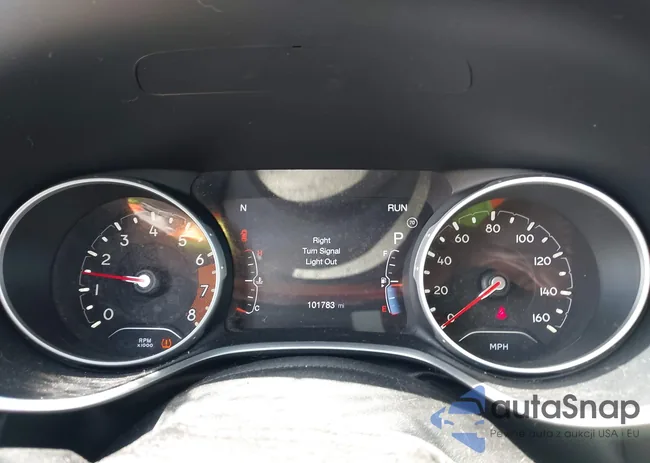 3C4NJDCB8JT147811: 42600489