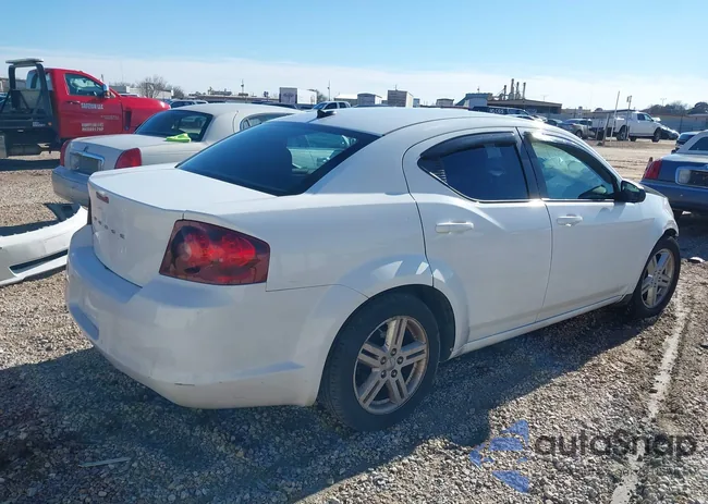 1C3CDZAB5EN152103: 42600595