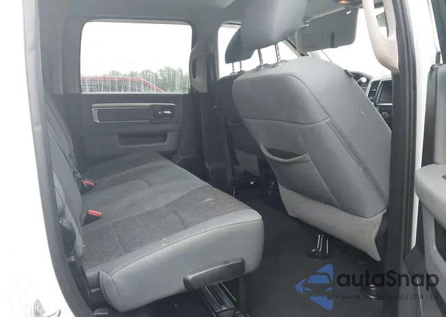 3C6UR5MJ4JG371416: 42600683