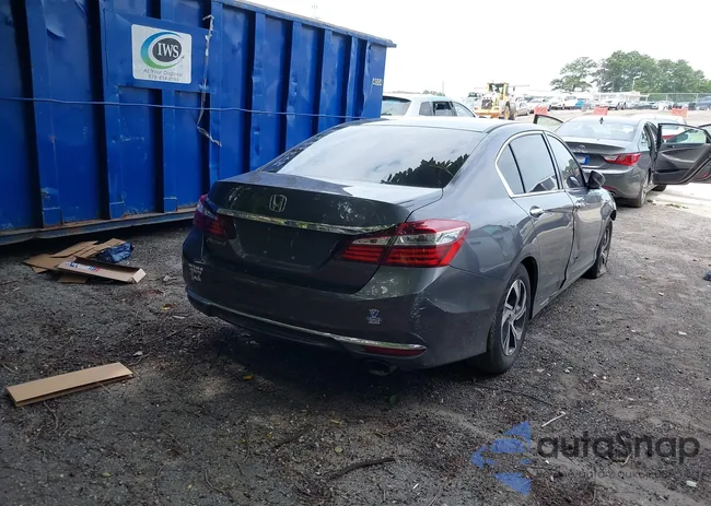 1HGCR2F30HA244545: 42600795