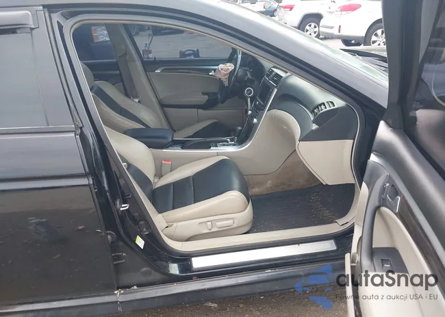 19UUA66288A013161: 42600805