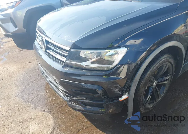 3VV3B7AX3KM135261: 42600904