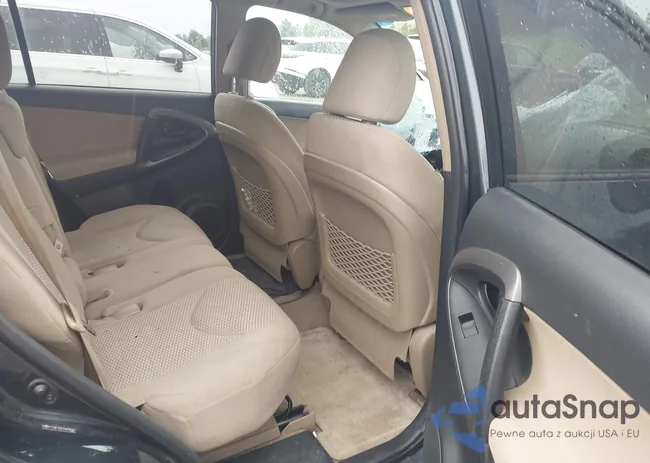 2T3BF4DV2CW266964: 42600941