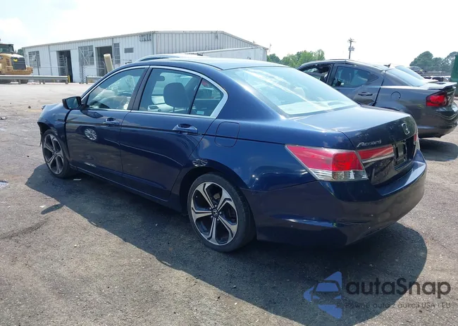 1HGCP2F34BA014357: 42600975