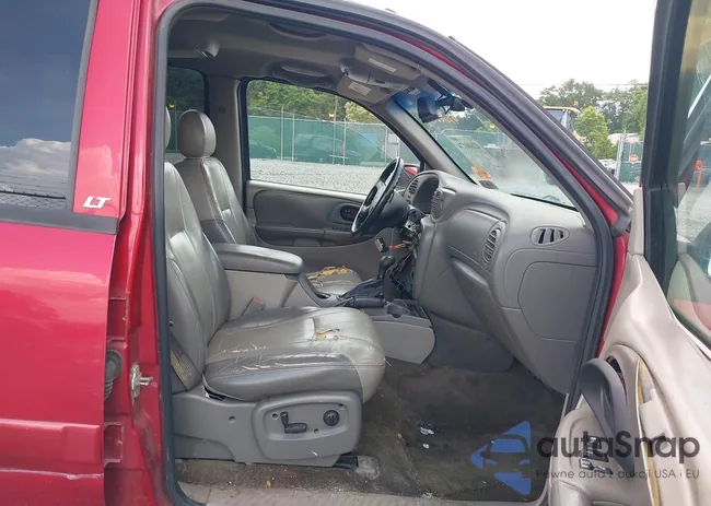 1GNET16P546207064: 42600174