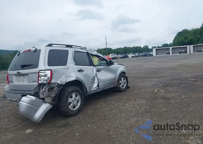 1FMCU93G59KA82206: 42600263