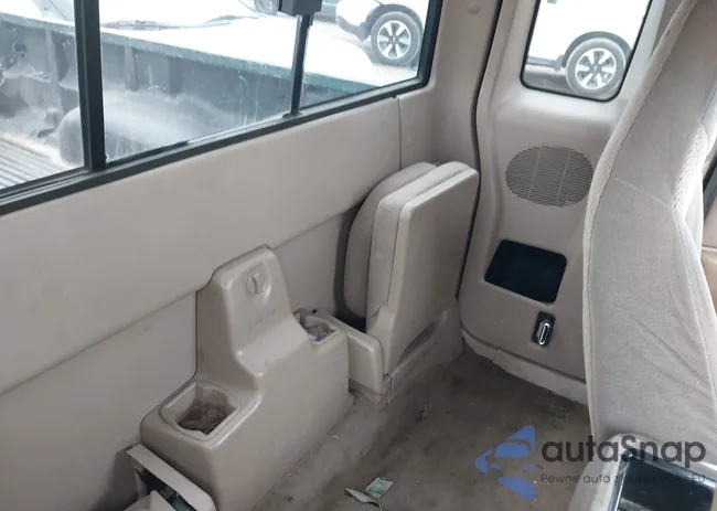 4F4YR16V3XTM27240: 42600275