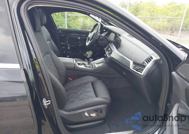 5UXCY6C0XP9N80558: 42600374