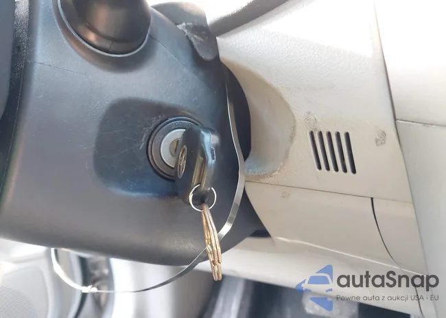 2T1BU4EE9BC560102: 42601526