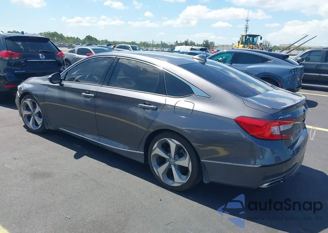 1HGCV2F33KA015408: 42601670