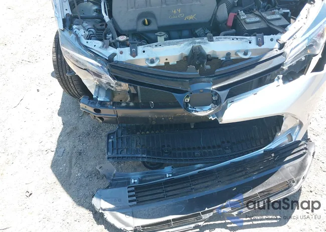 2T1BURHE3JC045233: 42601818