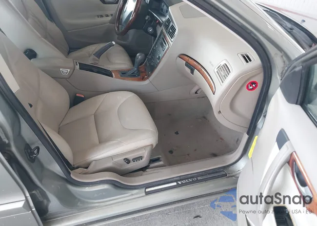 YV1RS592262506696: 42601838