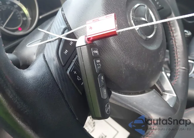 3MZBM1W77FM175100: 42601839