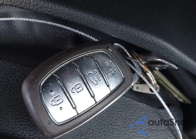 KM8J33A49JU762277: 42601893