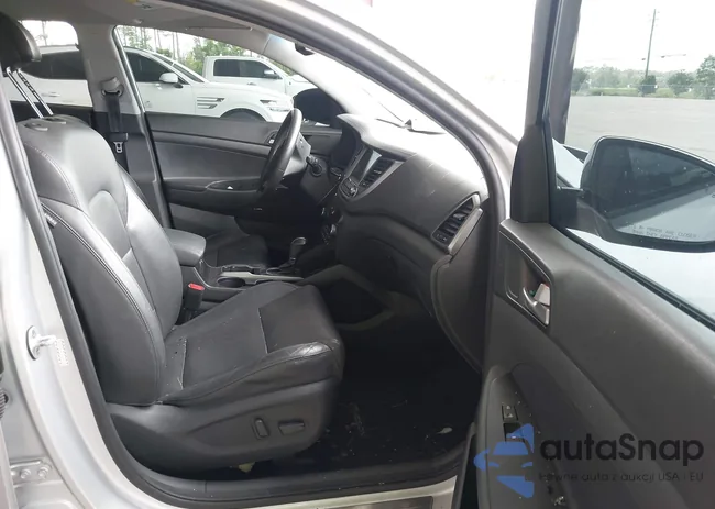 KM8J33A49JU762277: 42601893