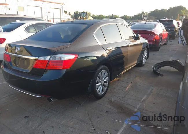 1HGCR2F83DA096977: 42601952