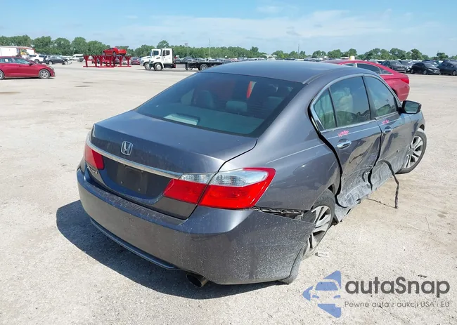 1HGCR2F38FA210124: 42601965