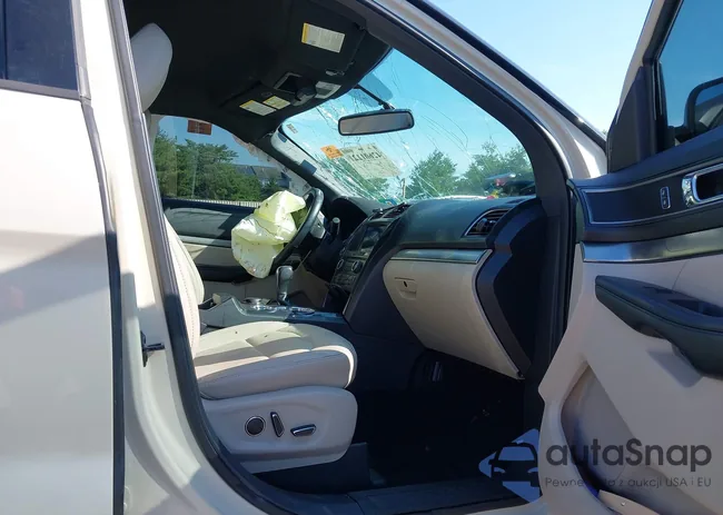 1FM5K8D80JGB50998: 42601121