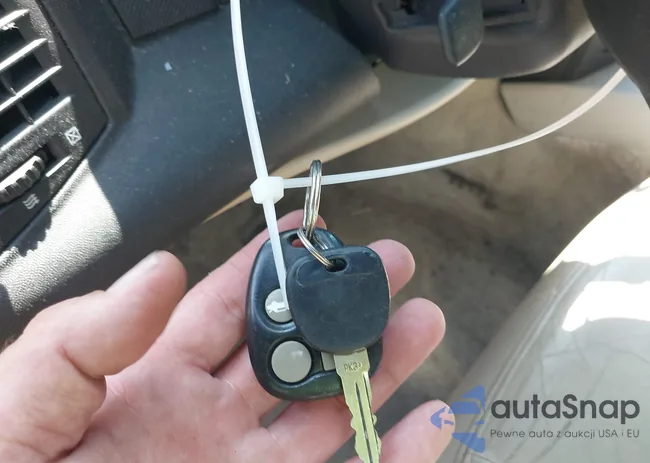 1G6DM577840105738: 42602467