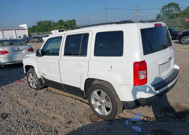 1C4NJPFB1ED793877: 42602568