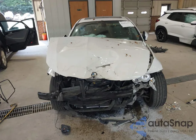 WBAPH7C5XBE850809: 42602621