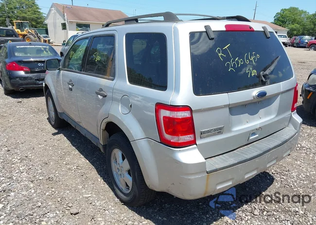 1FMCU9D7XAKA12672: 42602652