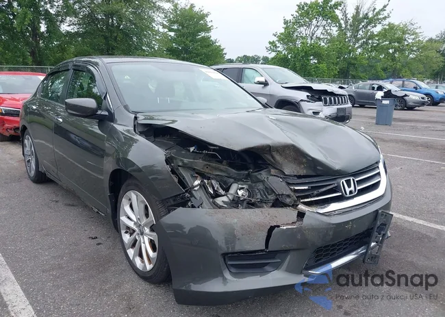 1HGCR2F56DA038643: 42602893