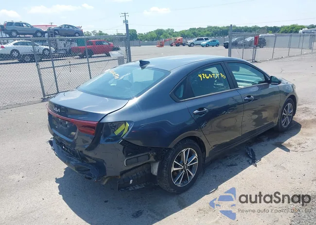 3KPF24AD9PE578855: 42602970