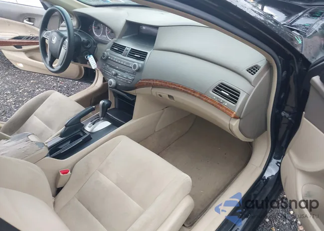 1HGCP36758A013364: 42602080