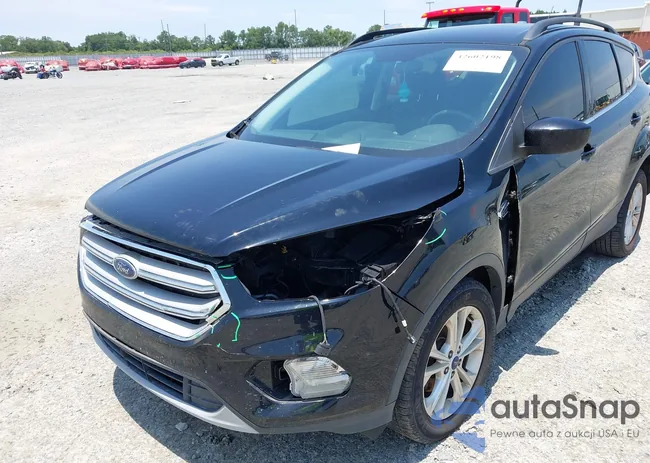 1FMCU0GD3HUD09567: 42602198