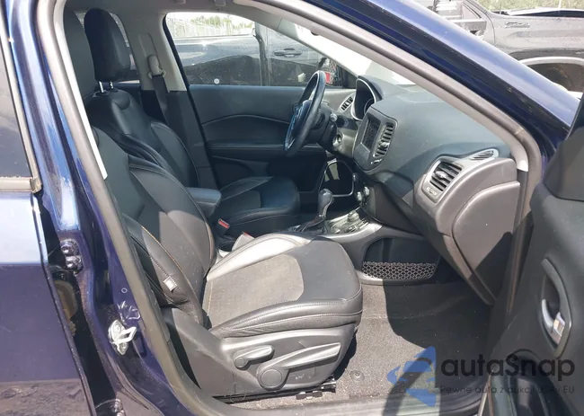 3C4NJDBB4JT116122: 42602252