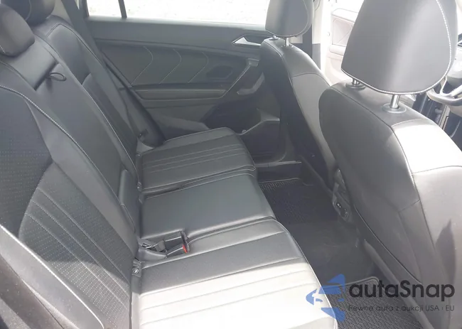 3VV2B7AXXNM043354: 42603594