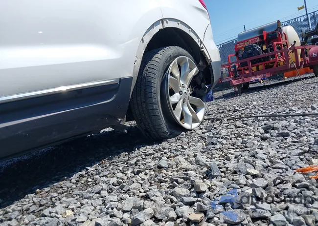 1FM5K7F88DGC18587: 42603881