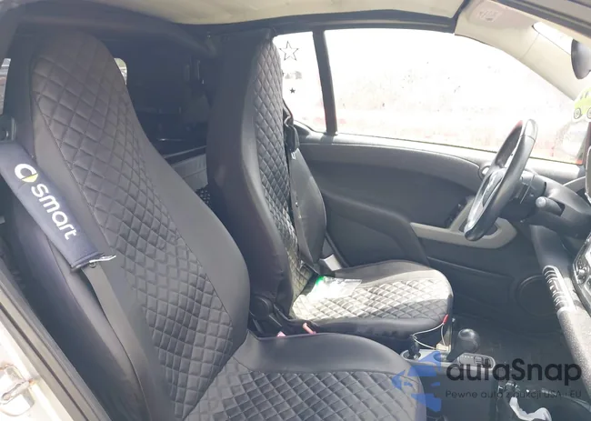 WMEEK31X88K083563: 42604004