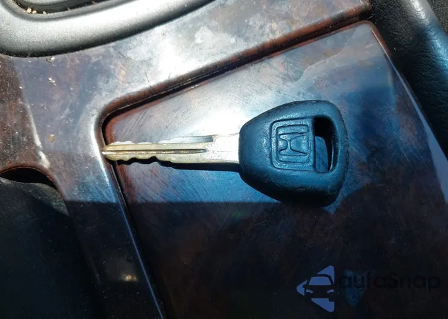 1HGCG16581A036338: 42603095