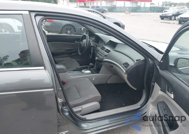 1HGCP2F44CA177391: 42604456